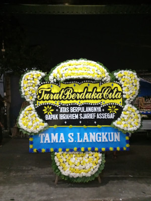 Papan Bunga Duka di Kertamukti