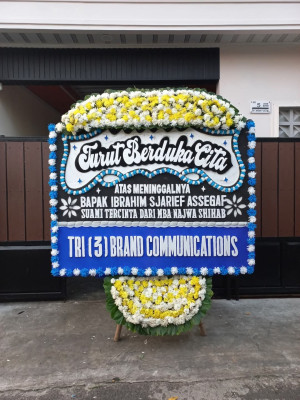 Papan Bunga Duka di Kertamukti